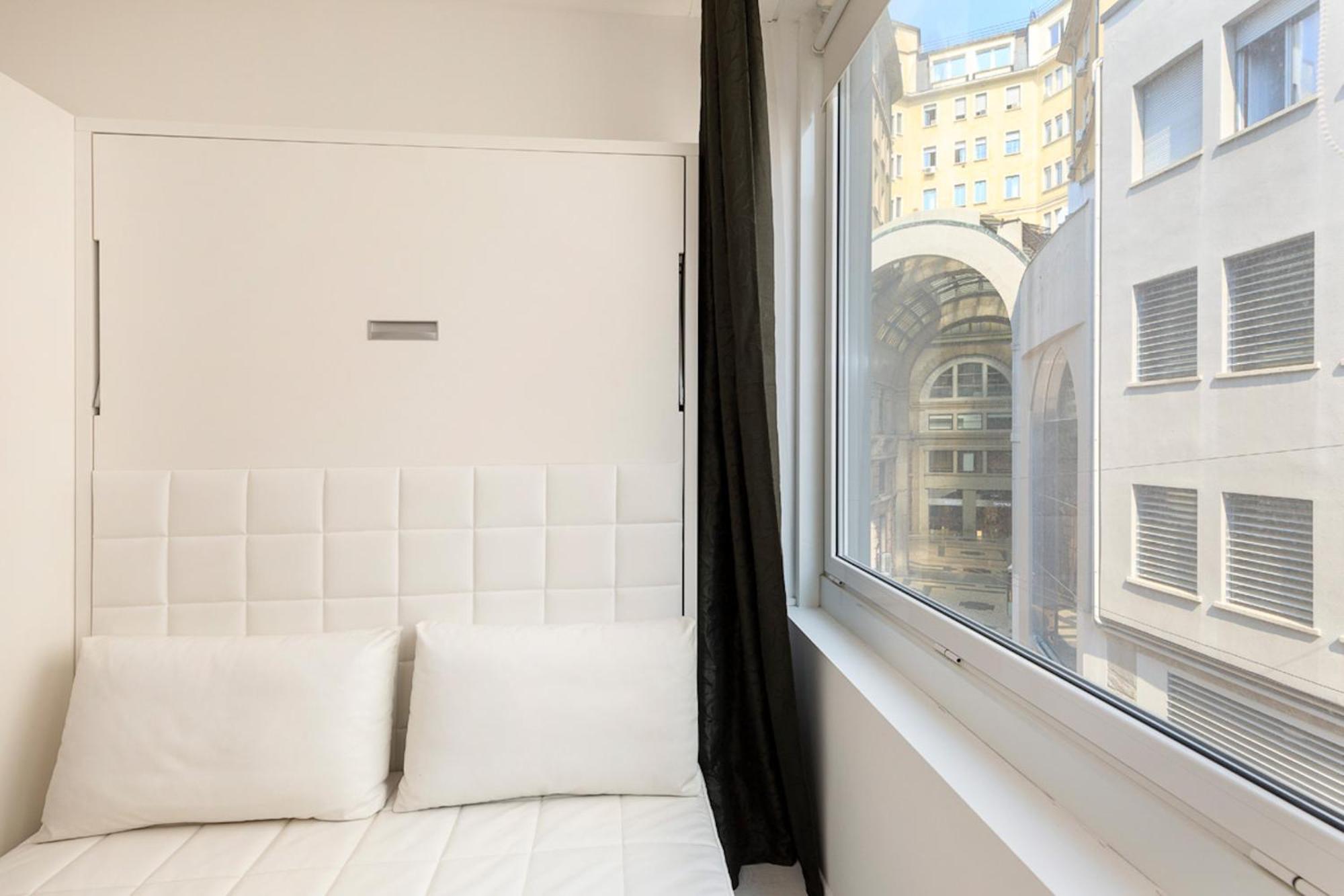 מילאנו The Boutique Houses - Iconic Suite In Galleria Duomo With Private Parking מראה חיצוני תמונה
